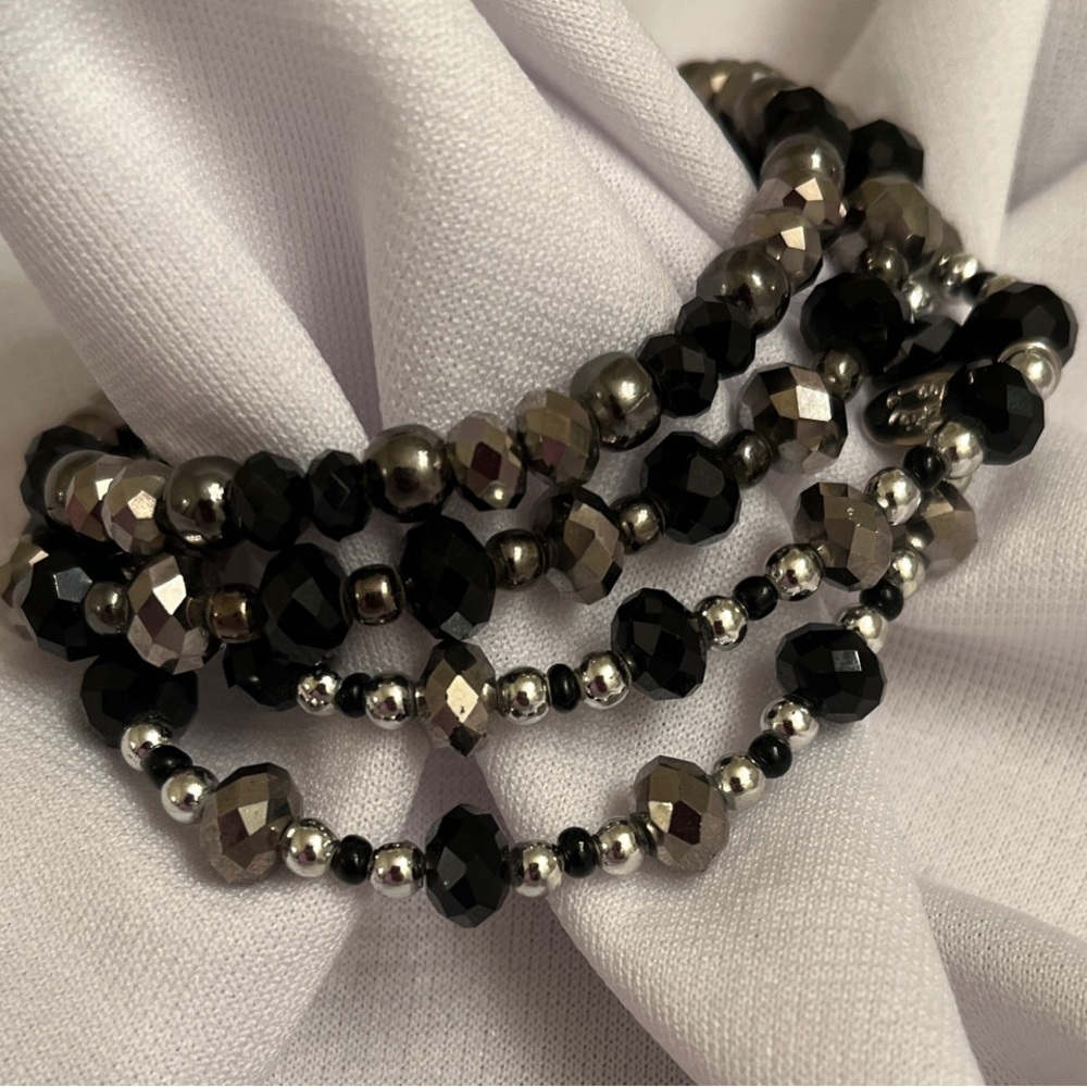 Cookie Lee Black and Silver Beaded Bracelet Set